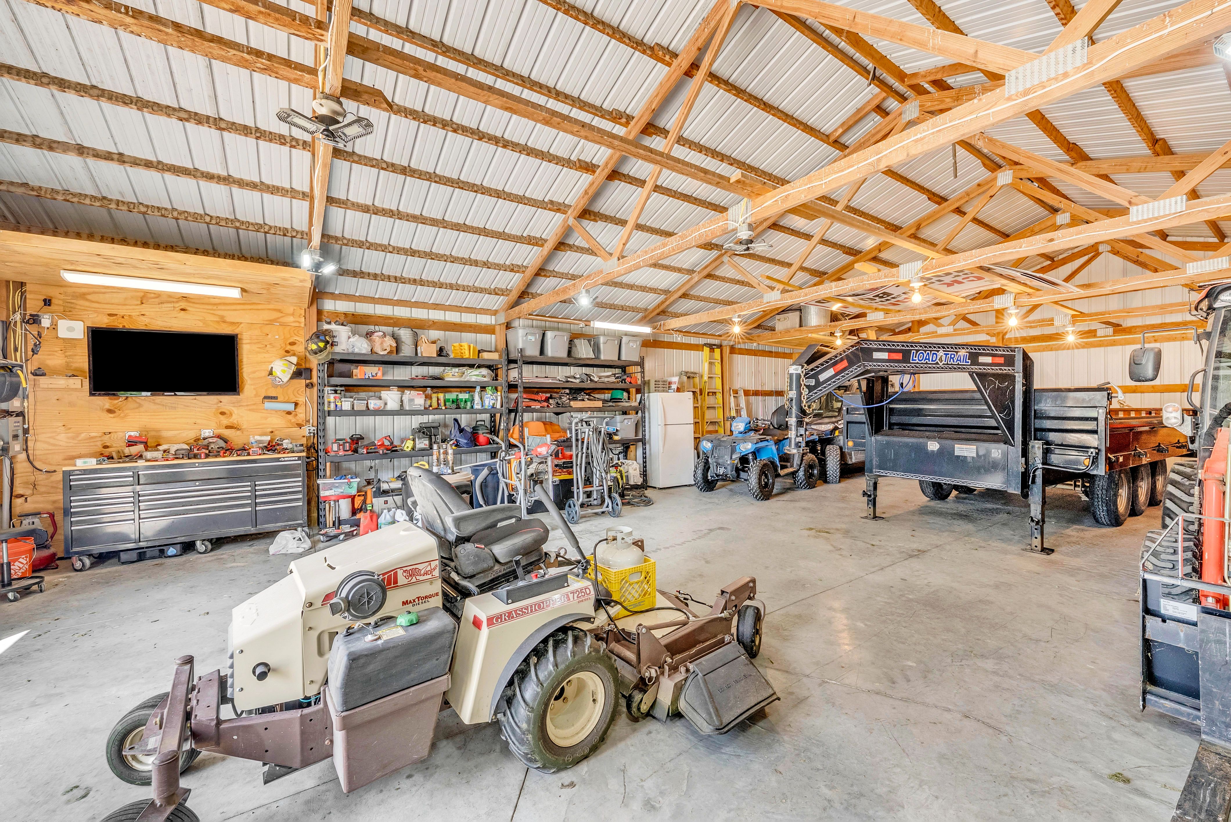 Listing Photo: 13069 Garst Trail, Indianola, IA 50125-47